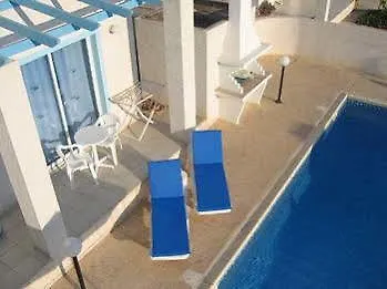 Philippos Hotel Klorakas