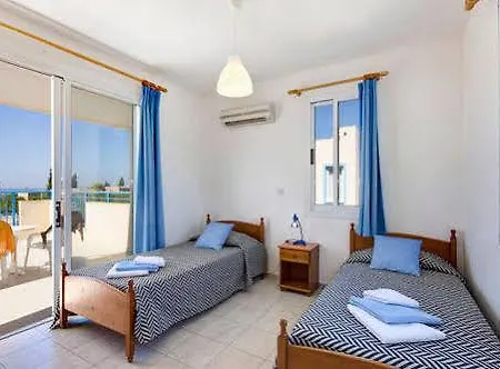 Philippos Hotel 3*
